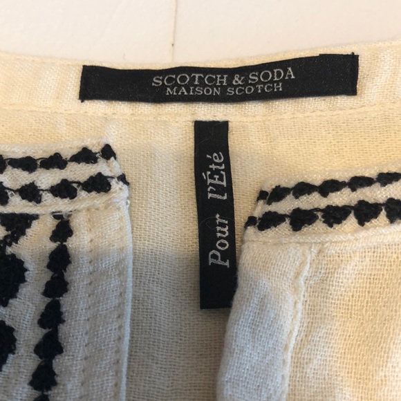 Scotch & Soda embroided summer top. - Picture 2 of 6